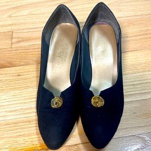 Vintage black and gold kitten heels 6